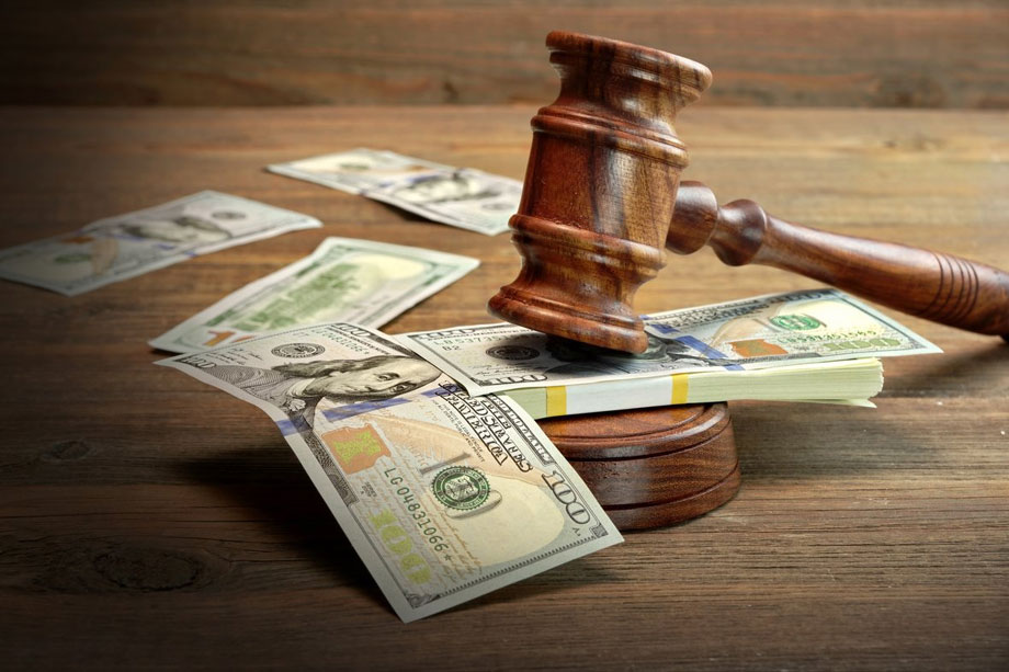 Expert <span class="mil-thin">Legal Support</span> <br>for Complex Cases